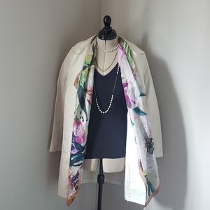 🆕️🧥Gap- Trench Coat